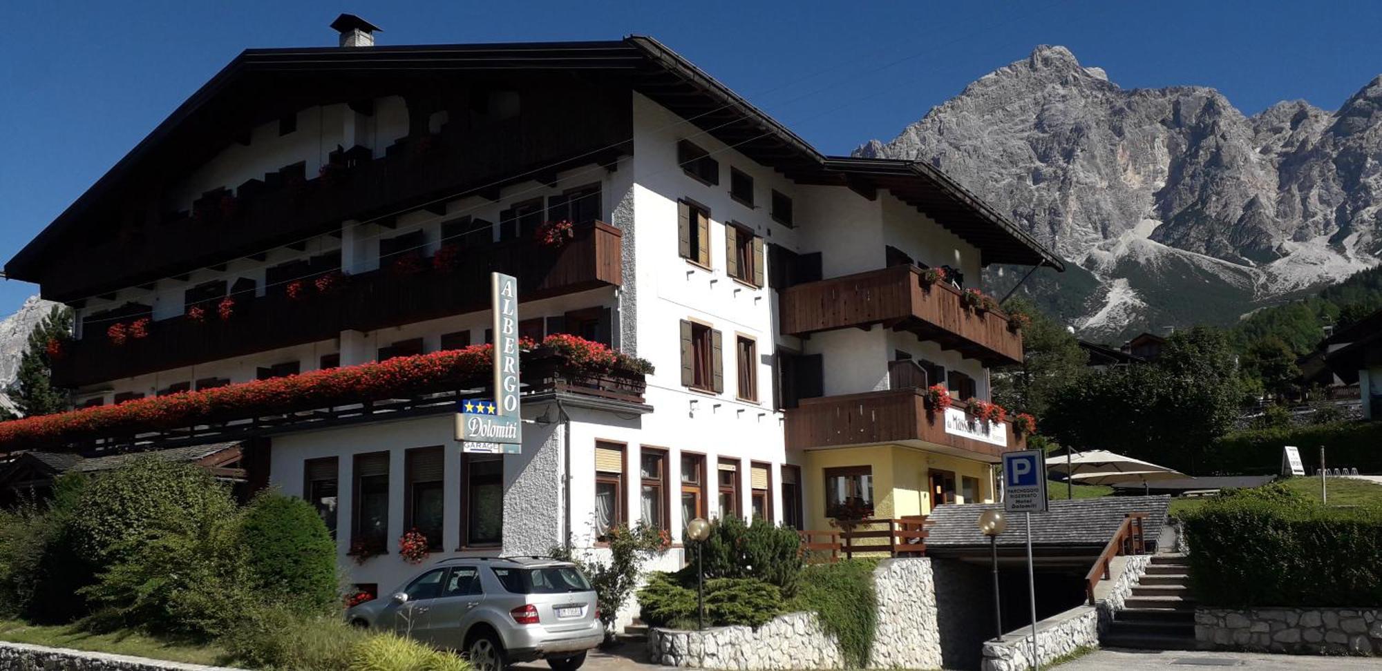 Hotel Dolomiti 3*